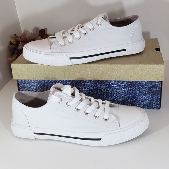 white canvas craft shoes